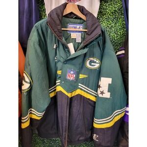 vtg 80s GREEN BAY PACKERS Puffer Jacket xl // athletic streetwear nfl football